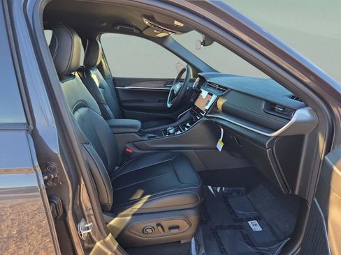 New 2026 Jeep Grand Cherokee Limited AWD/4WD image 28