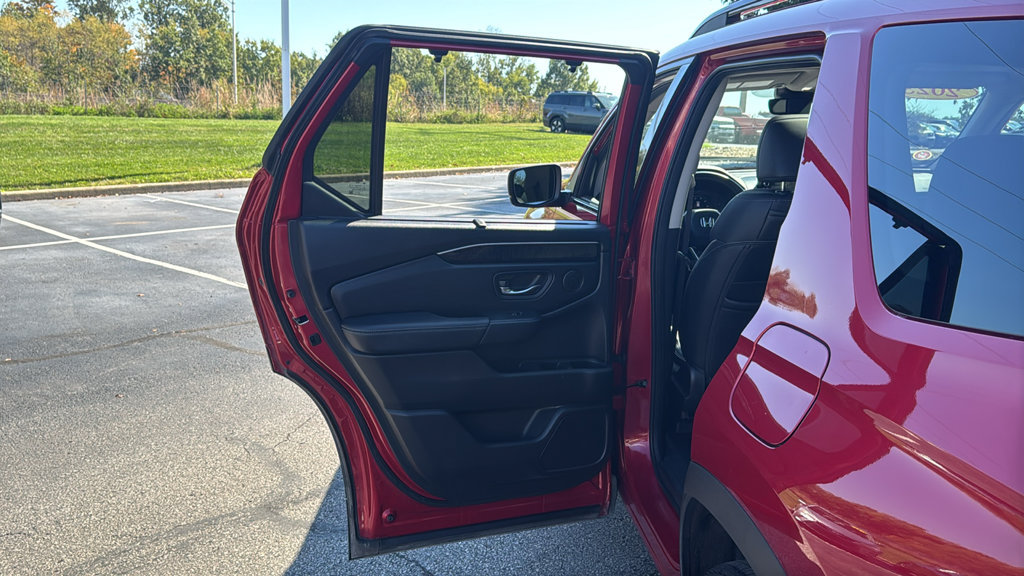 Certified 2023 Honda Pilot Elite image 28