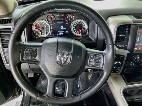 Used 2018 RAM 1500 Big Horn AWD/4WD image 11