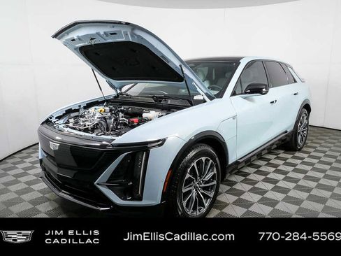 New 2026 Cadillac Lyriq Sport RWD image 33