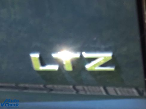 Used 2025 Chevrolet Silverado 2500 LTZ w/ LTZ Convenience Package image 39