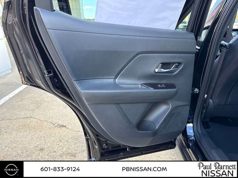 New 2026 Nissan Kicks SR w/ SR Premium Package image 24