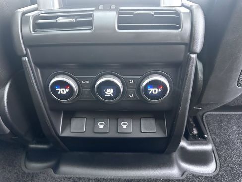 Used 2024 Land Rover Defender 130 S image 36