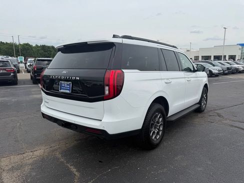 Used 2025 Ford Expedition Active RWD image 5
