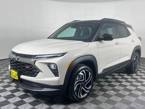 New 2026 Chevrolet TrailBlazer RS w/ Convenience Package AWD/4WD image 1