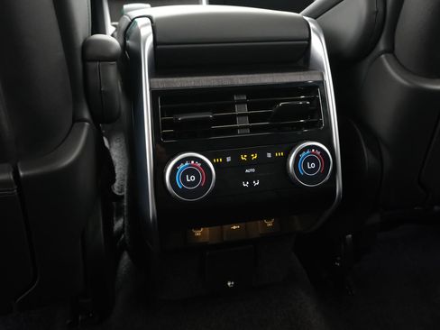 Used 2024 Land Rover Range Rover SE AWD/4WD image 36