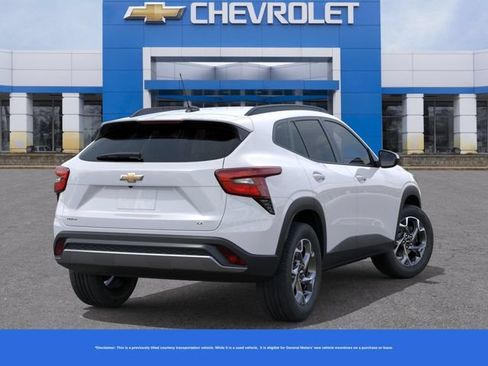 New 2026 Chevrolet Trax LT w/ Driver Confidence Package FWD image 5