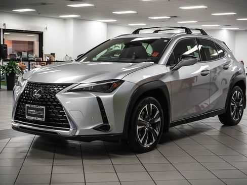 Certified 2023 Lexus UX 250h FWD image 3