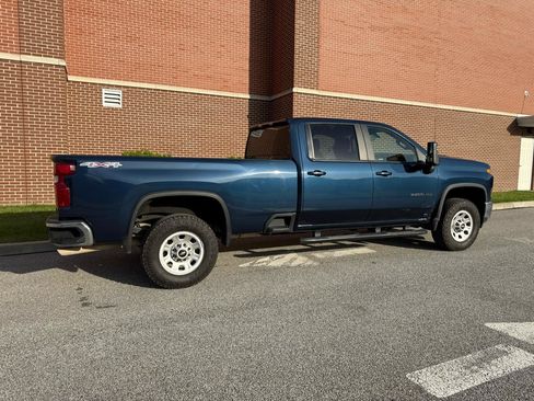 Used 2020 Chevrolet Silverado 2500 LT w/ Convenience Package AWD/4WD image 16