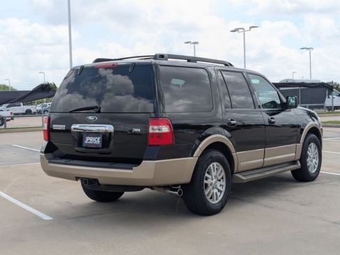 Used 2013 Ford Expedition XLT image 5