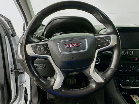 Used 2021 GMC Terrain SLT image 11