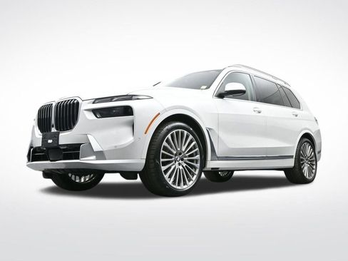 Used 2023 BMW X7 xDrive40i w/ Premium Package image 25