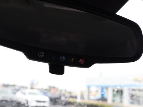 Used 2019 Chevrolet Trax LT w/ Driver Confidence Package FWD image 28