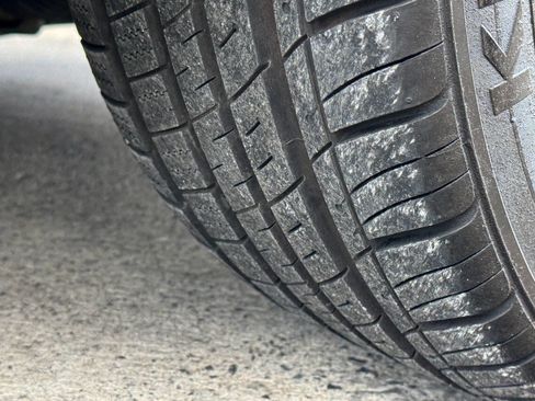 Used 2002 Ford Thunderbird Deluxe image 17