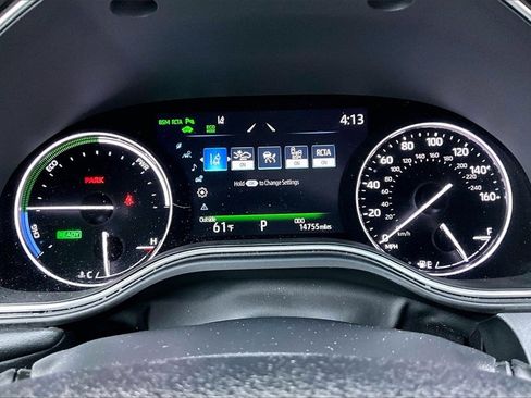 Certified 2022 Toyota Avalon Limited image 13