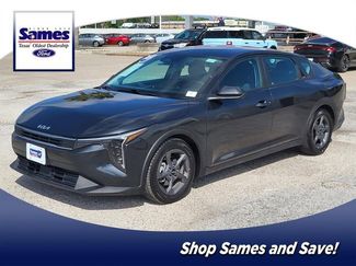 Used 2025 Kia K4 LXS video 1