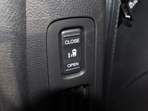 Used 2025 Honda Odyssey Sport-L image 21