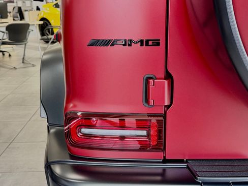 New 2026 Mercedes-Benz G 63 AMG 4MATIC image 9