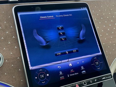 Used 2023 Mercedes-Benz EQS 450+ SUV image 17