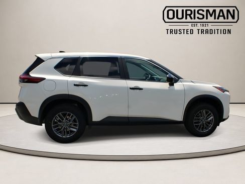 Used 2023 Nissan Rogue S AWD/4WD image 10