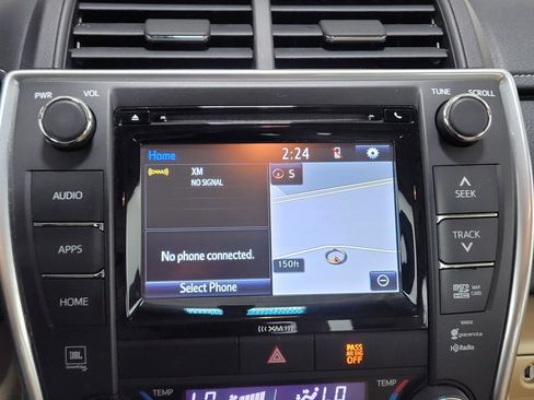 Used 2017 Toyota Camry XLE w/ Moonroof Package image 22