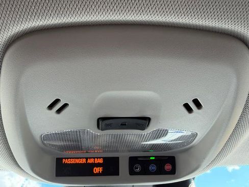 Used 2024 Chevrolet Trax LS w/ LS Convenience Package image 18