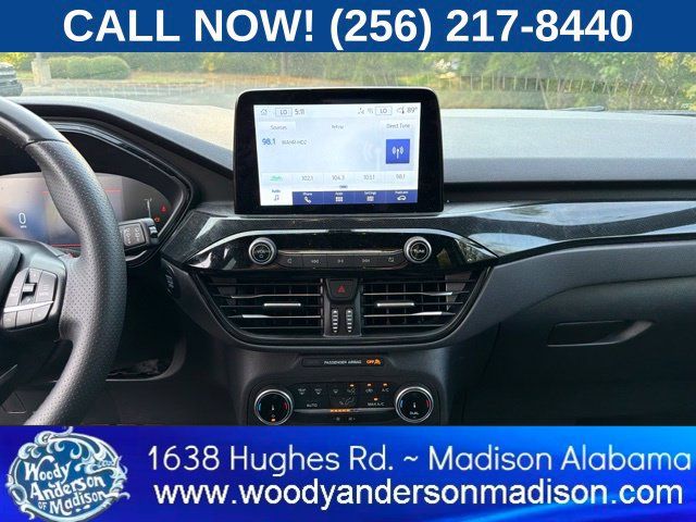 Used 2025 Ford Escape ST-Line FWD image 12