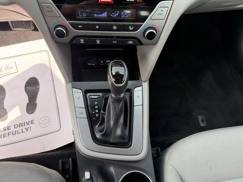 Used 2017 Hyundai Elantra SE w/ SE A/T Tech Package 03 FWD image 22