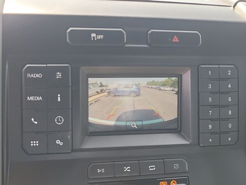 Used 2020 Ford F250 XL w/ Power Equipment Group AWD/4WD image 12