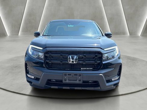 Used 2025 Honda Ridgeline Black Edition image 2