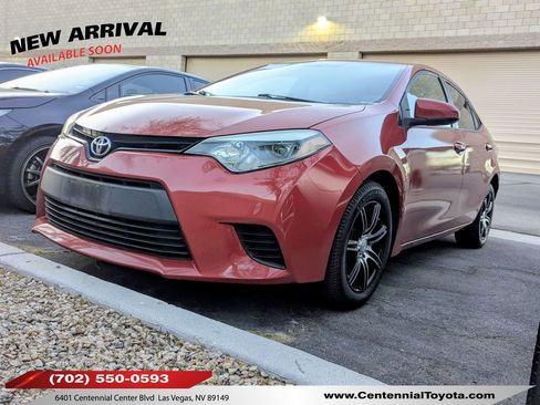 Used 2014 Toyota Corolla LE FWD image 1