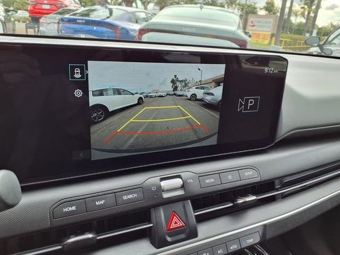 Used 2025 Kia K4 FWD image 24