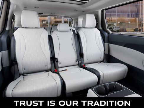 New 2026 Kia Carnival SX image 16