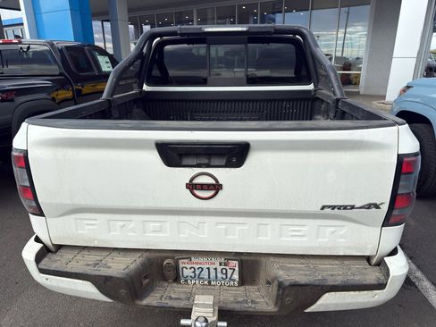 Used 2022 Nissan Frontier PRO-4X w/ Technology Package AWD/4WD image 9