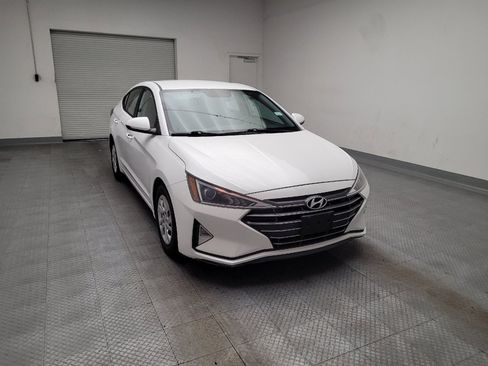 Used 2019 Hyundai Elantra SE w/ Cargo Package FWD image 14