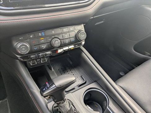 Used 2026 Dodge Durango GT AWD/4WD image 12