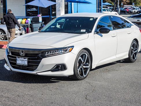 Used 2022 Honda Accord Sport image 3