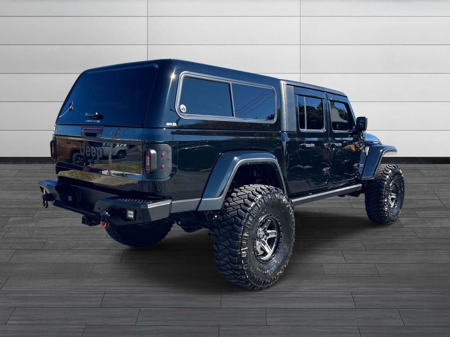 Used 2023 Jeep Gladiator Sport AWD/4WD image 3