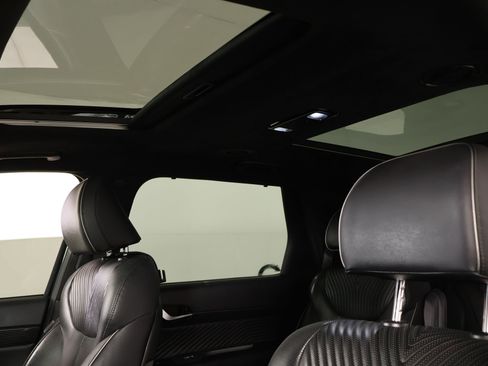 Used 2024 Hyundai Palisade Calligraphy image 17