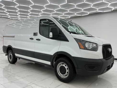 Used 2021 Ford Transit 250 Low Roof RWD image 7