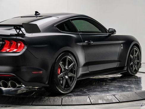 Used 2022 Ford Mustang Shelby GT500 w/ Carbon Fiber Track Pack RWD image 24