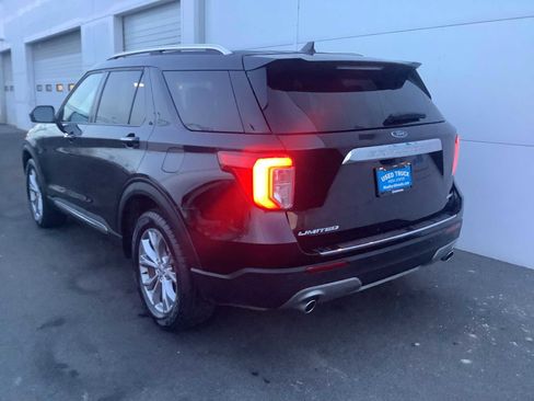 Used 2024 Ford Explorer Limited image 4