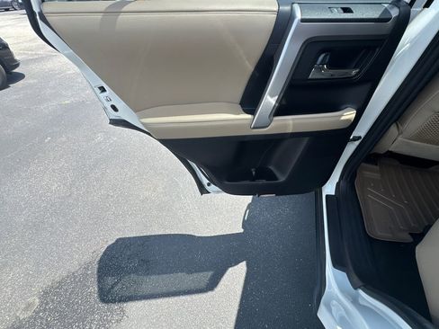 Used 2023 Toyota 4Runner SR5 Premium w/ Moonroof Package RWD image 21