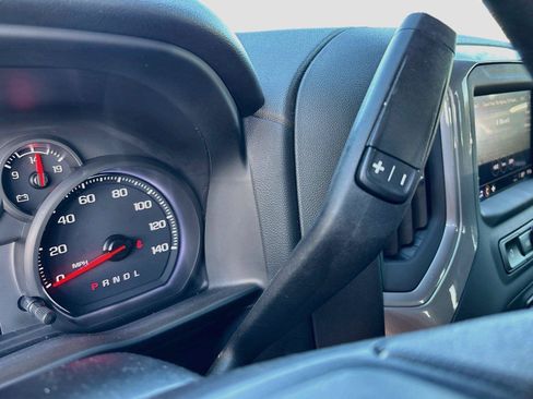 Used 2022 Chevrolet Silverado 1500 Custom RWD image 16