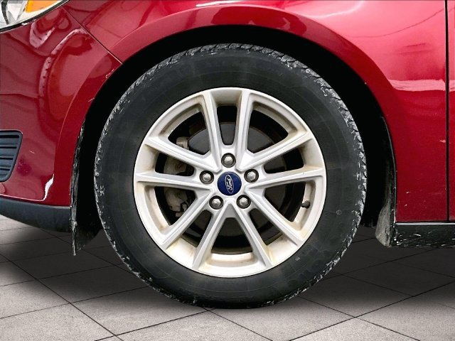 Used 2017 Ford Focus SE FWD image 9