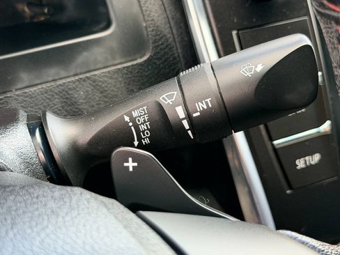 Used 2015 Toyota Camry SE FWD image 34