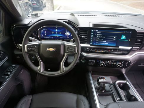 Used 2025 Chevrolet Silverado 1500 LTZ w/ LTZ Premium Package RWD image 6