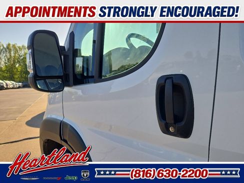 Used 2025 RAM ProMaster 2500 w/ Convenience Group FWD image 25