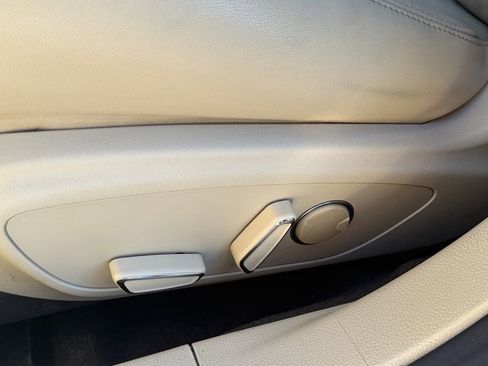 Used 2015 Lincoln MKZ w/ Equipment Group 101A Select image 15