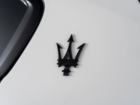 Used 2025 Maserati Grecale Modena image 30